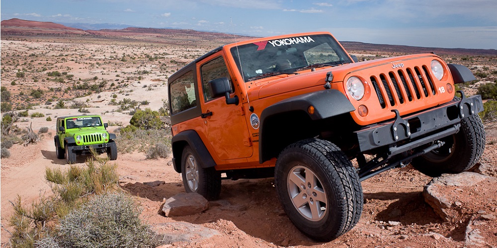 ta-elastika-yokohama-synechizoun-tin-synergasia-tous-me-tin-canyonlands-jeep-adventures-404354