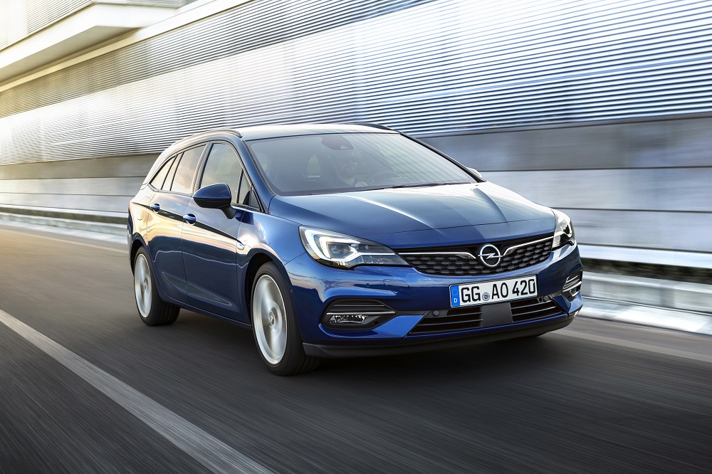 to-neo-opel-astra-sports-tourer-einai-to-proto-station-wagon-tis-opel-pou-exilektrizetai-607139