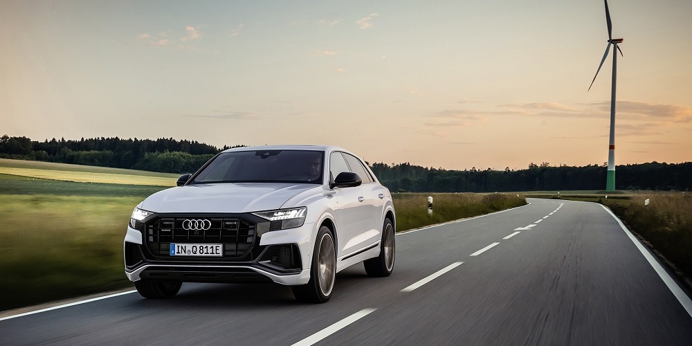 i-gkama-tou-audi-q8-oloklironetai-me-mia-plug-in-yvridiki-ekdosi-613588