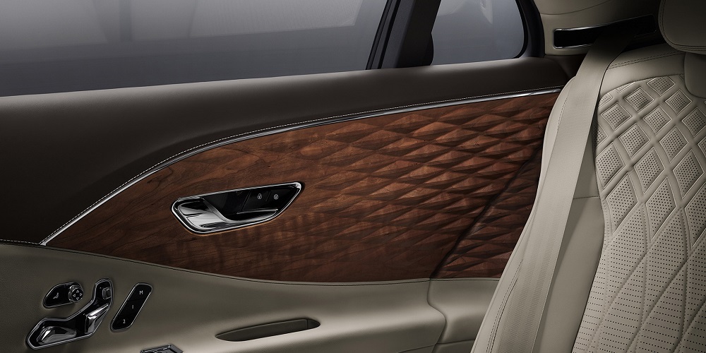 bentley-flying-spur-to-proto-aftokinito-me-3d-panel-xylou-613320