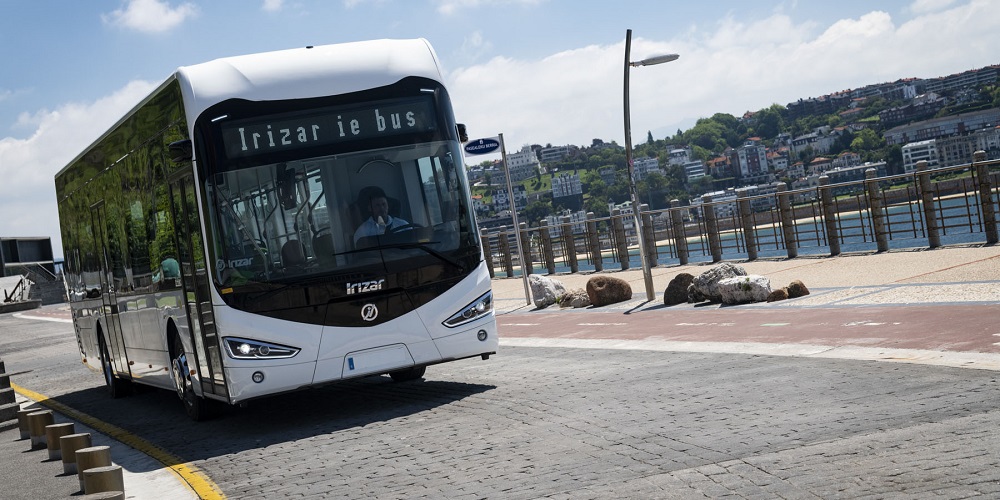 i-irizar-e-mobility-paradidei-8-ilektrika-leoforeia-sto-amvourgo-616571