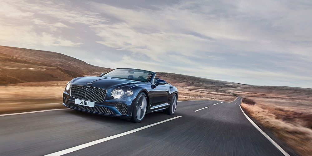 i-bentley-ypodechetai-to-kalokairi-me-ti-nea-continental-gt-speed-convertible-618194