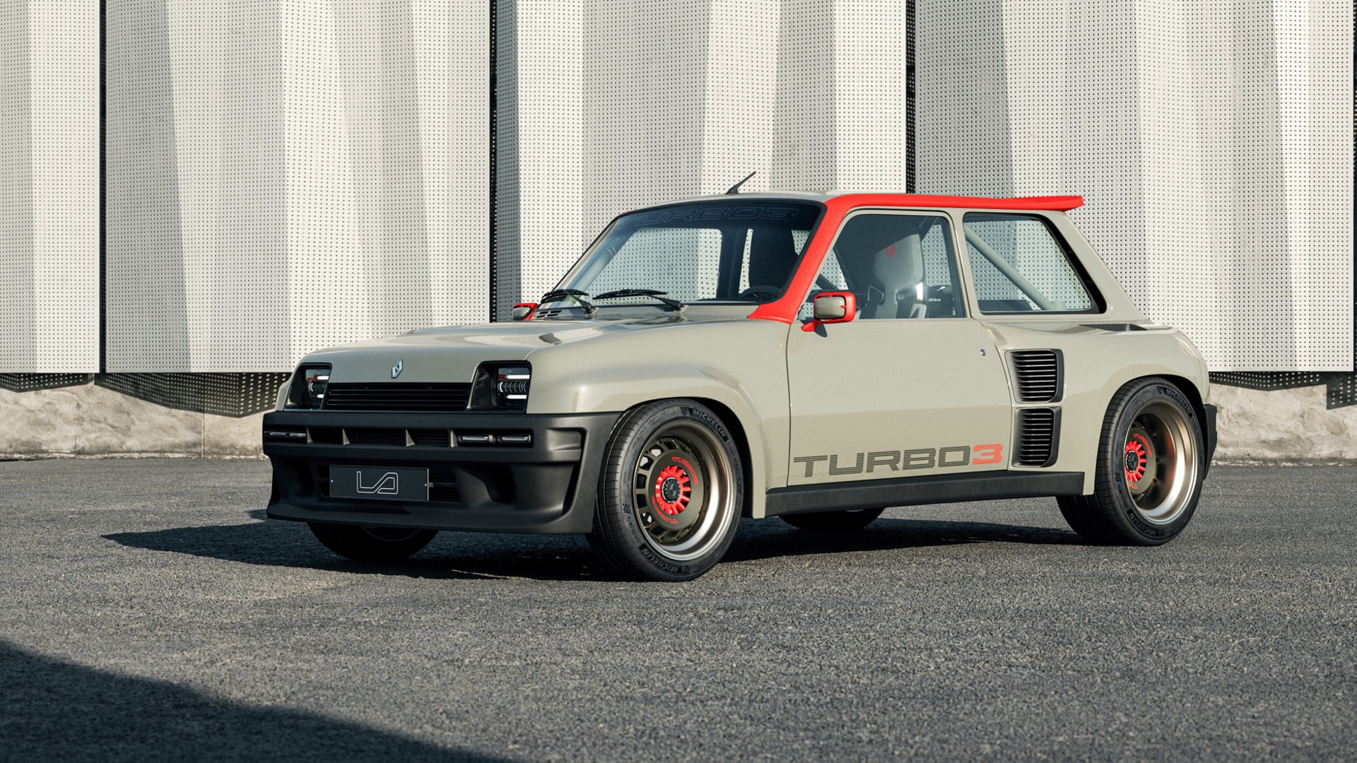 to-renault-5-turbo-3-einai-i-anagennisi-tou-thrylikou-montelou-621514