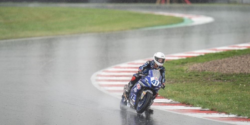 6os-o-peristeras-sto-magny-cours-623530