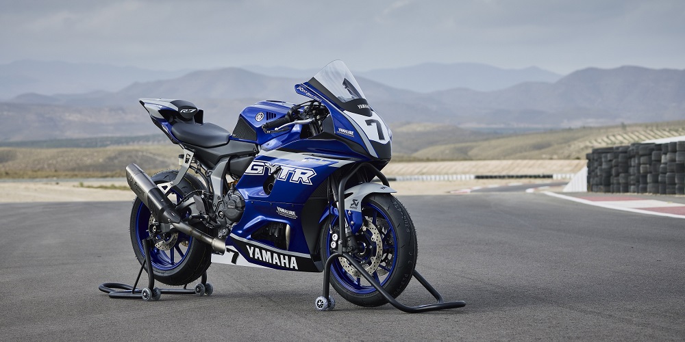 protathlima-yamaha-r7-cup-series-apo-tin-yamaha-motor-europe-625512