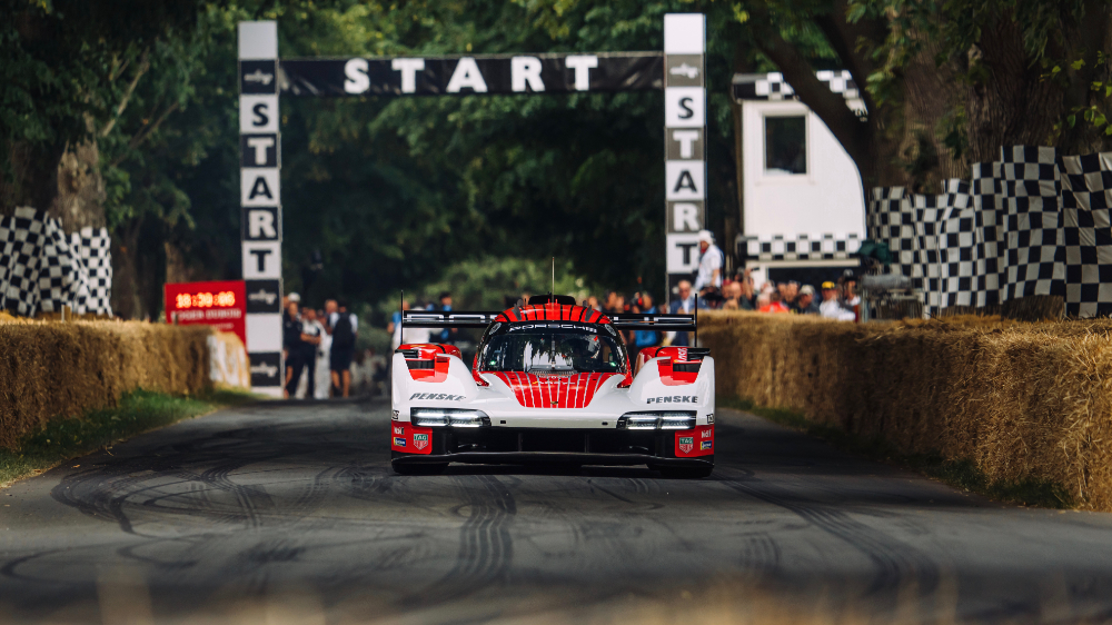 h-porsche-apokalyptei-tin-agonistiki-963-sto-goodwood-fos-637993