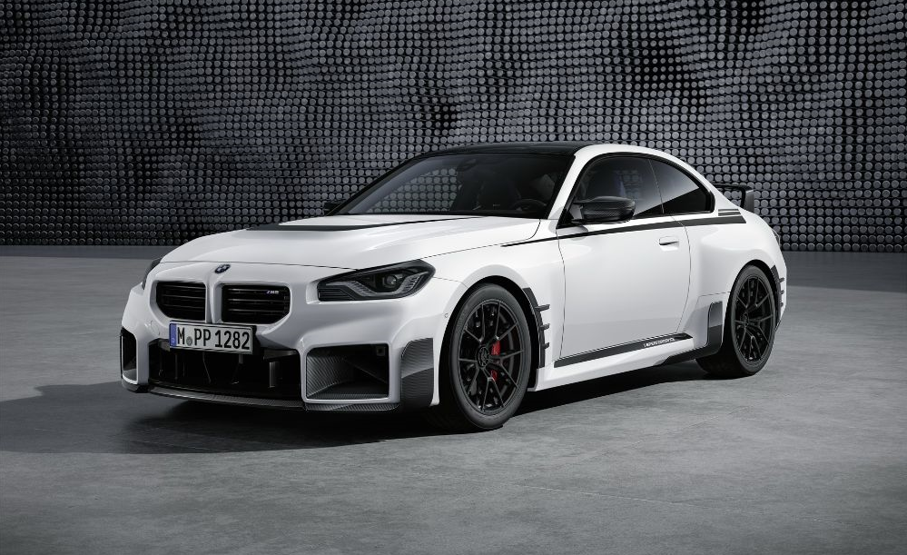 deite-ola-ta-diathesima-m-performance-parts-gia-ti-nea-bmw-m2-645745