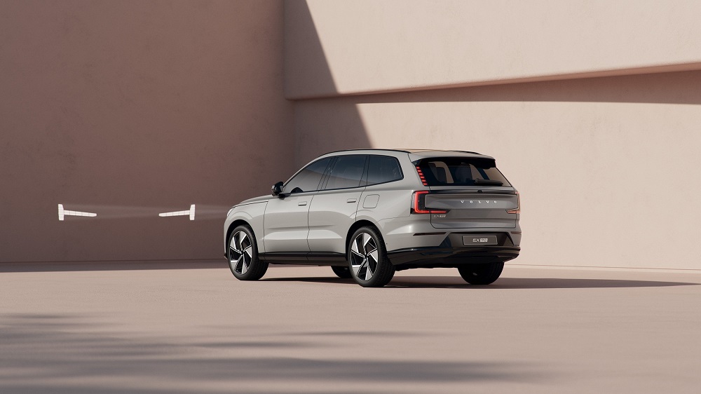 volvo-xc90-i-asfaleia-sto-epikentro-646868