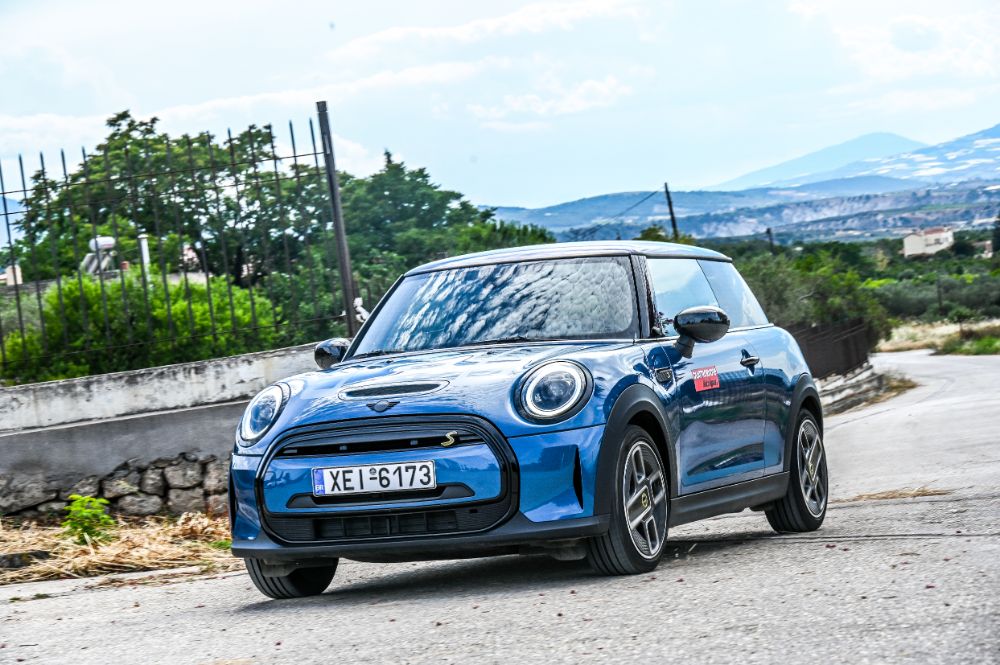 Cooper SE: Βόλτα στην Αρχαία Κόρινθο με το ηλεκτρικό Mini - ΚΟΡΙΝΘΙΑ