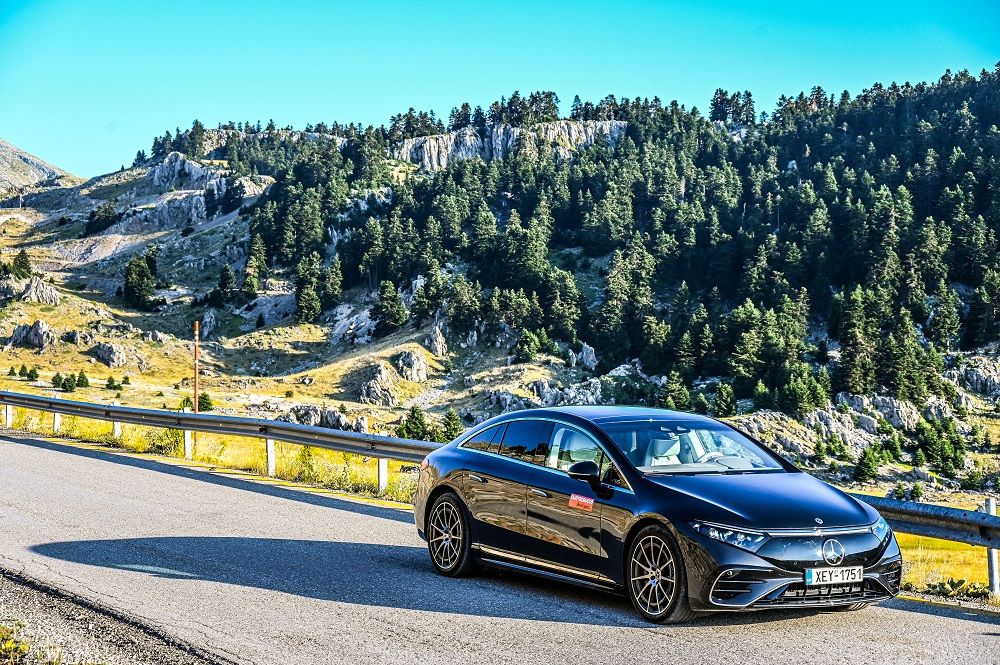 Mercedes EQS 580 4Matic: Ταξίδι Αθήνα-Παρνασσός - ΕΛΛΑΔΑ