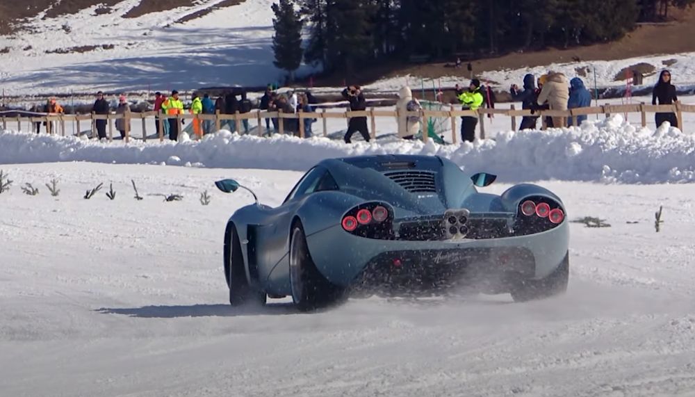 pagani-huayra-codalunga-me-to-plai-sta-chionia-661185