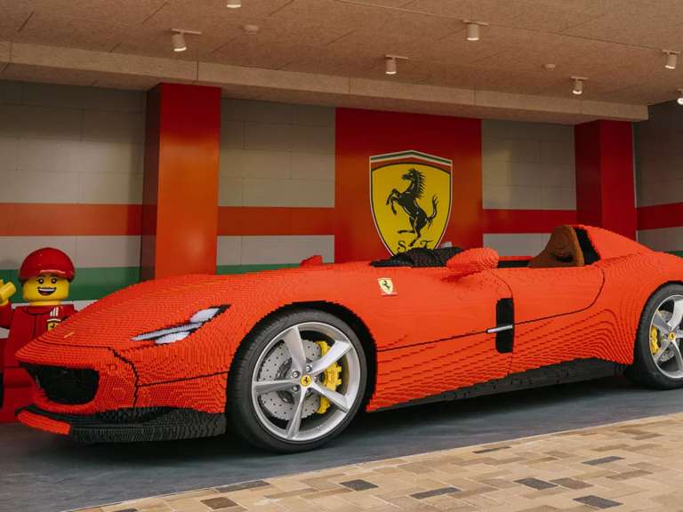 mia-ferrari-stin-dania-kataskevasmeni-ex-oloklirou-apo-lego-670528