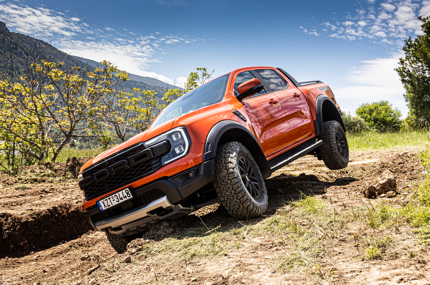 valame-dyskoles-dokimasies-sto-neo-ford-raptor-sto-iaveris-park-667613