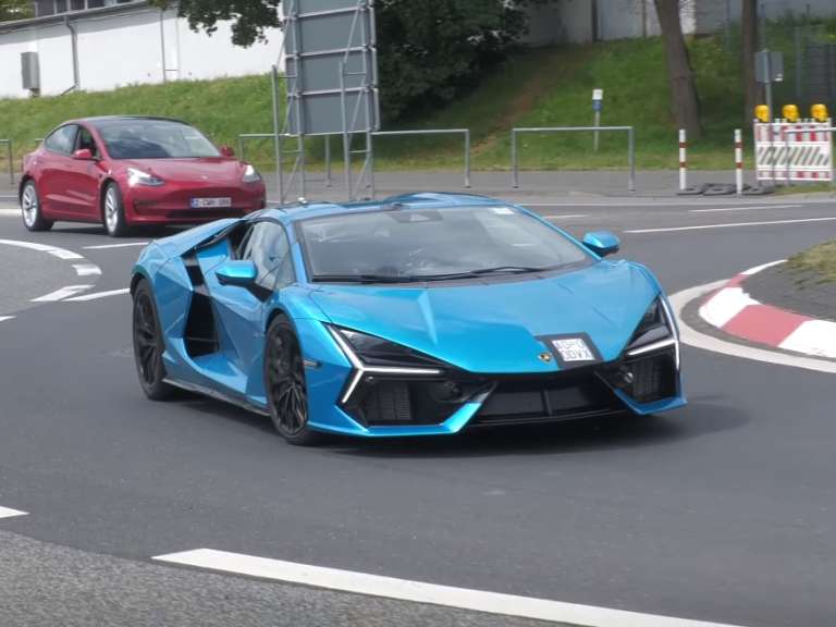 i-lamborghini-revuelto-dokimazetai-sto-nurburgring-670688