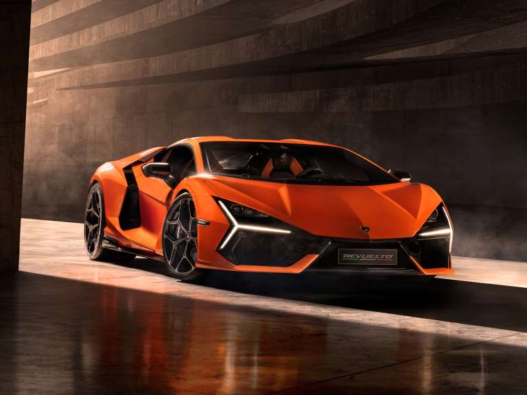 lamborghini-revuelto-ypoklisi-671776