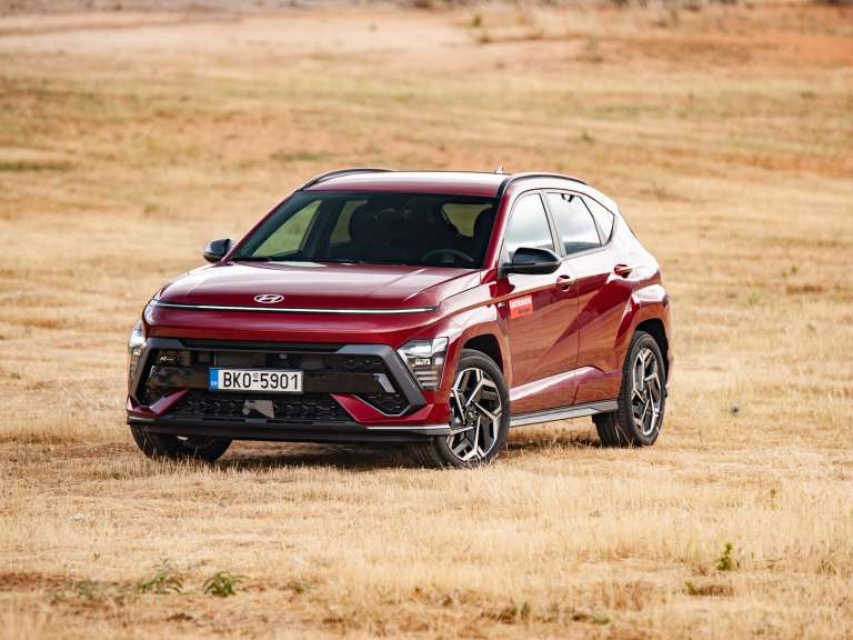 neo-hyundai-kona-protes-entyposeis-poso-kostizei-674614