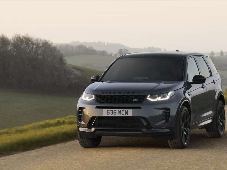 land-rover-discovery-sport-ananeomeni-polyteleia-kai-technologia-aichmis-672773