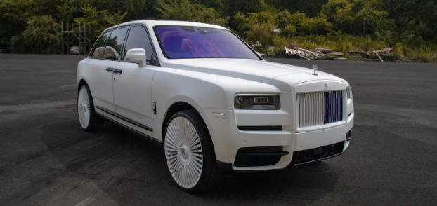 entyposiaki-metamorfosi-tis-rolls-royce-tou-raper-lil-uzi-676332