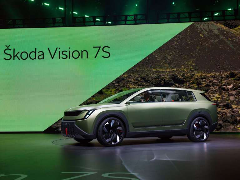 to-skoda-vision-7s-sto-golden-hall-685064