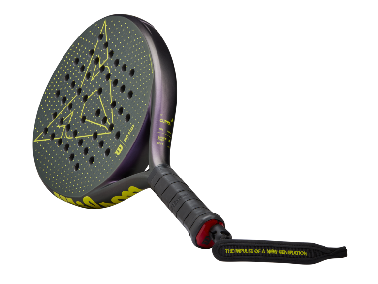 nea-raketa-padel-schediasmeni-apo-tin-cupra-kai-ti-wilson-694956