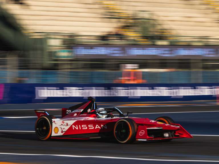 i-nissan-formula-e-team-ston-nychterino-agona-tou-diriyah-698922