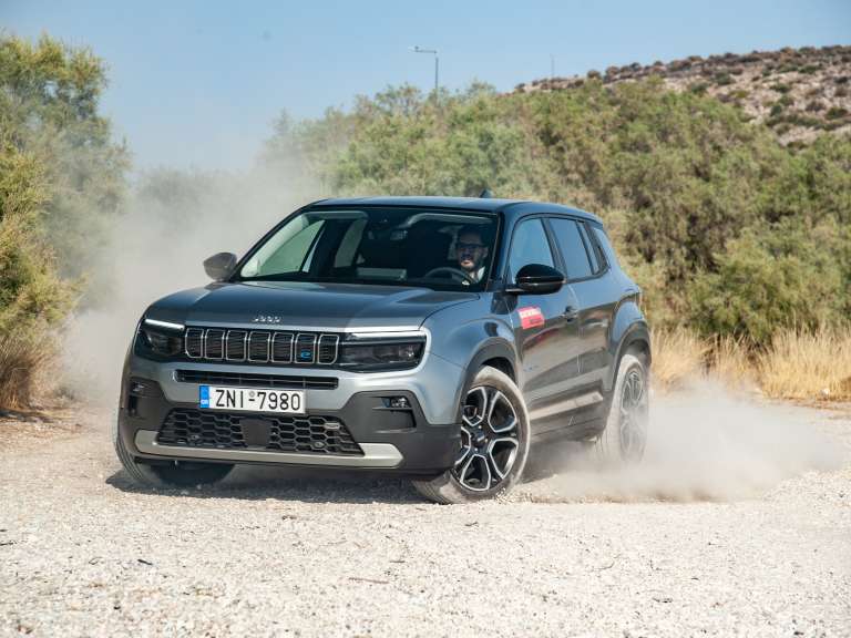 vinteo-dokimi-jeep-avenger-best-seller-apo-kounia-699932