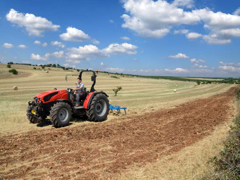symmetochi-tis-theocharakis-a-e-stin-30i-agrotica-700063