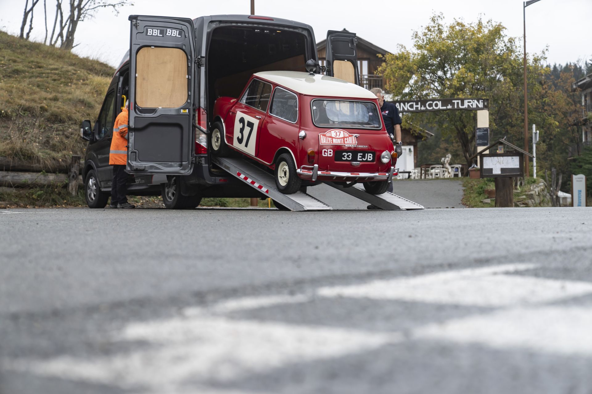 MINI