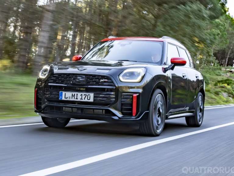 mini-countryman-jcw-etoimo-gia-peripeteia-703765