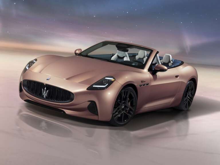 me-830-ippous-i-ilektriki-maserati-grancabrio-folgore-710836