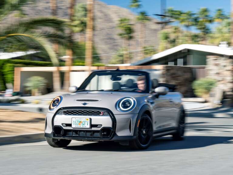 to-mini-cooper-s-cabrio-protagonistei-sto-palm-springs-709697