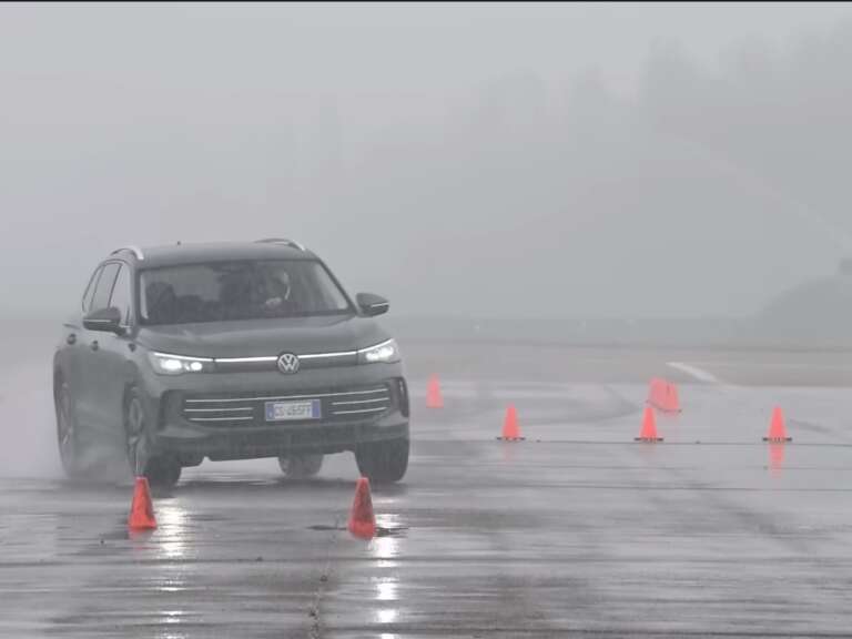 dokimes-efstatheias-gia-to-volkswagen-tiguan-deite-pos-strivei-710671