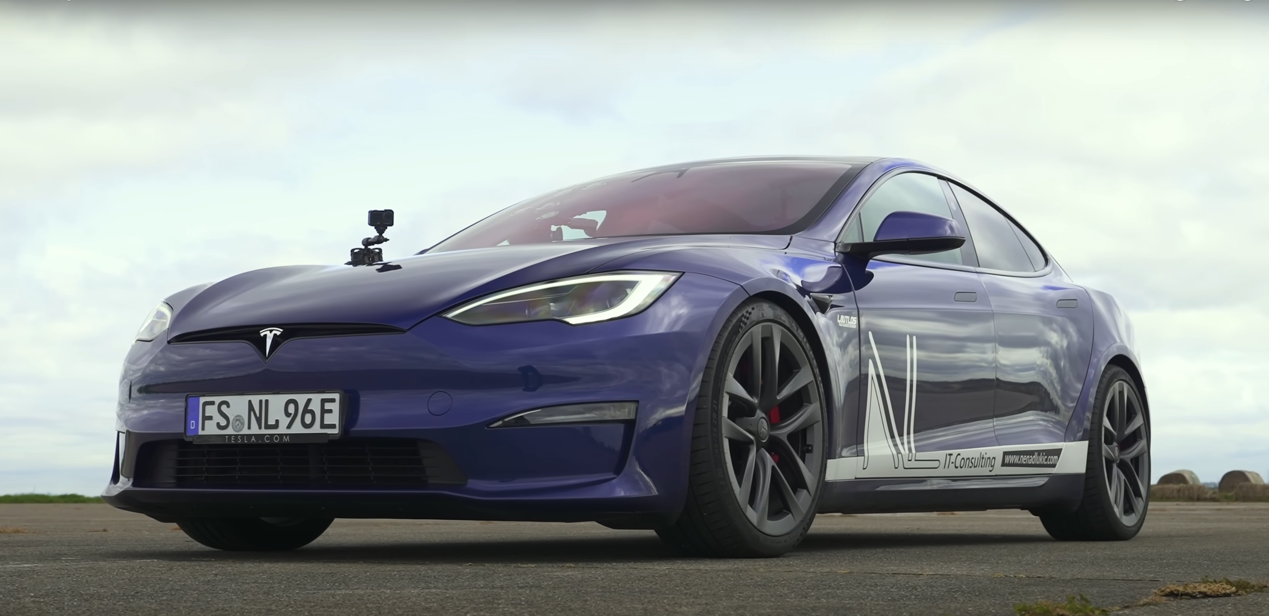 Tesla Model S Plaid