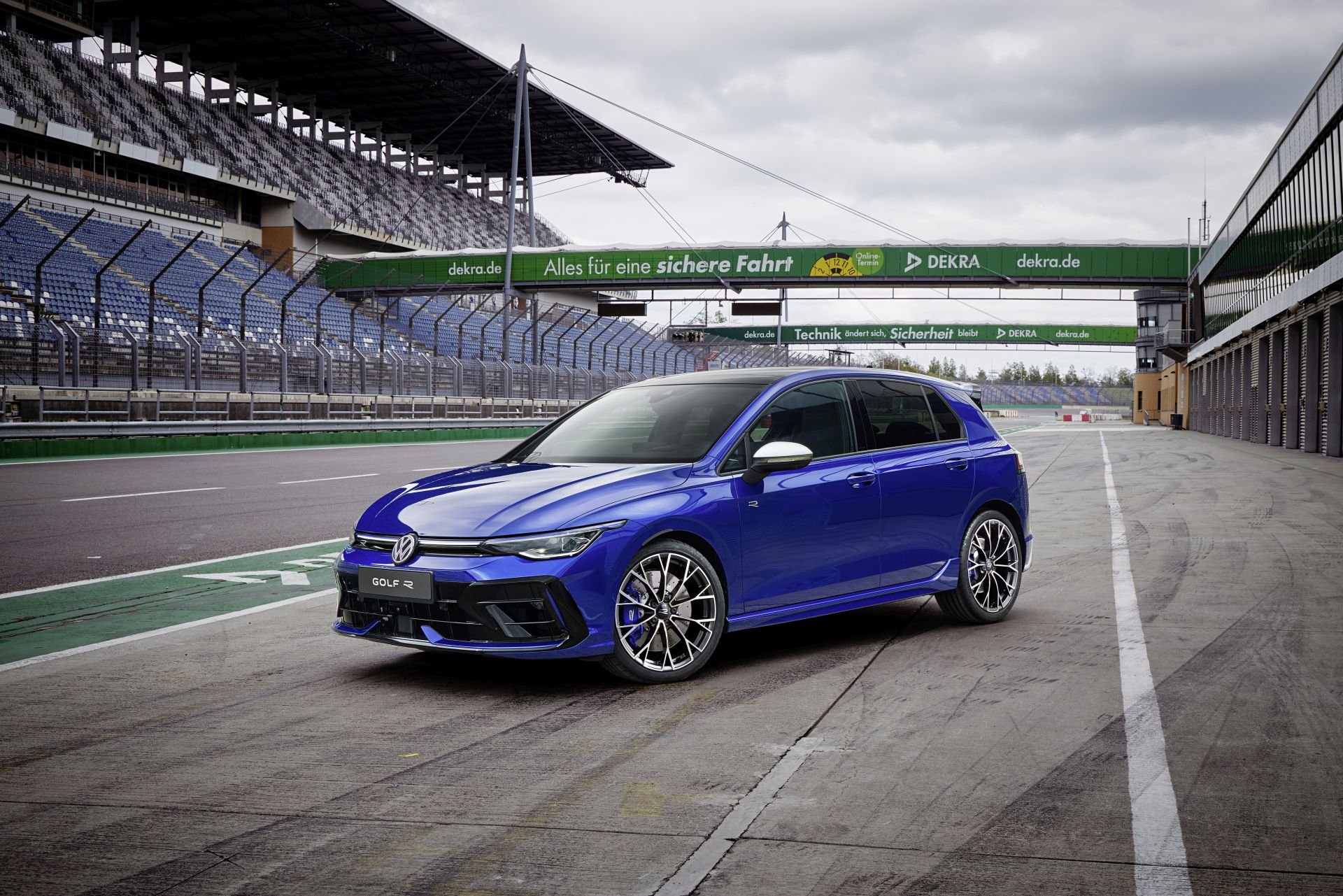 Golf R