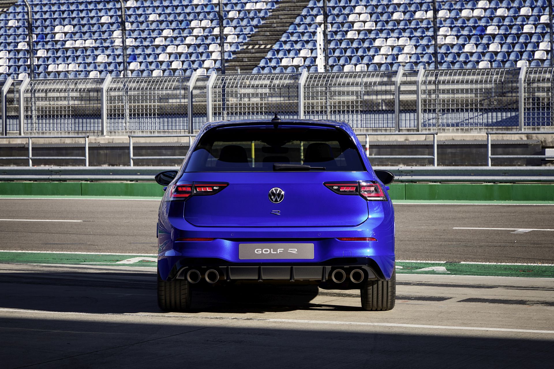 Golf R