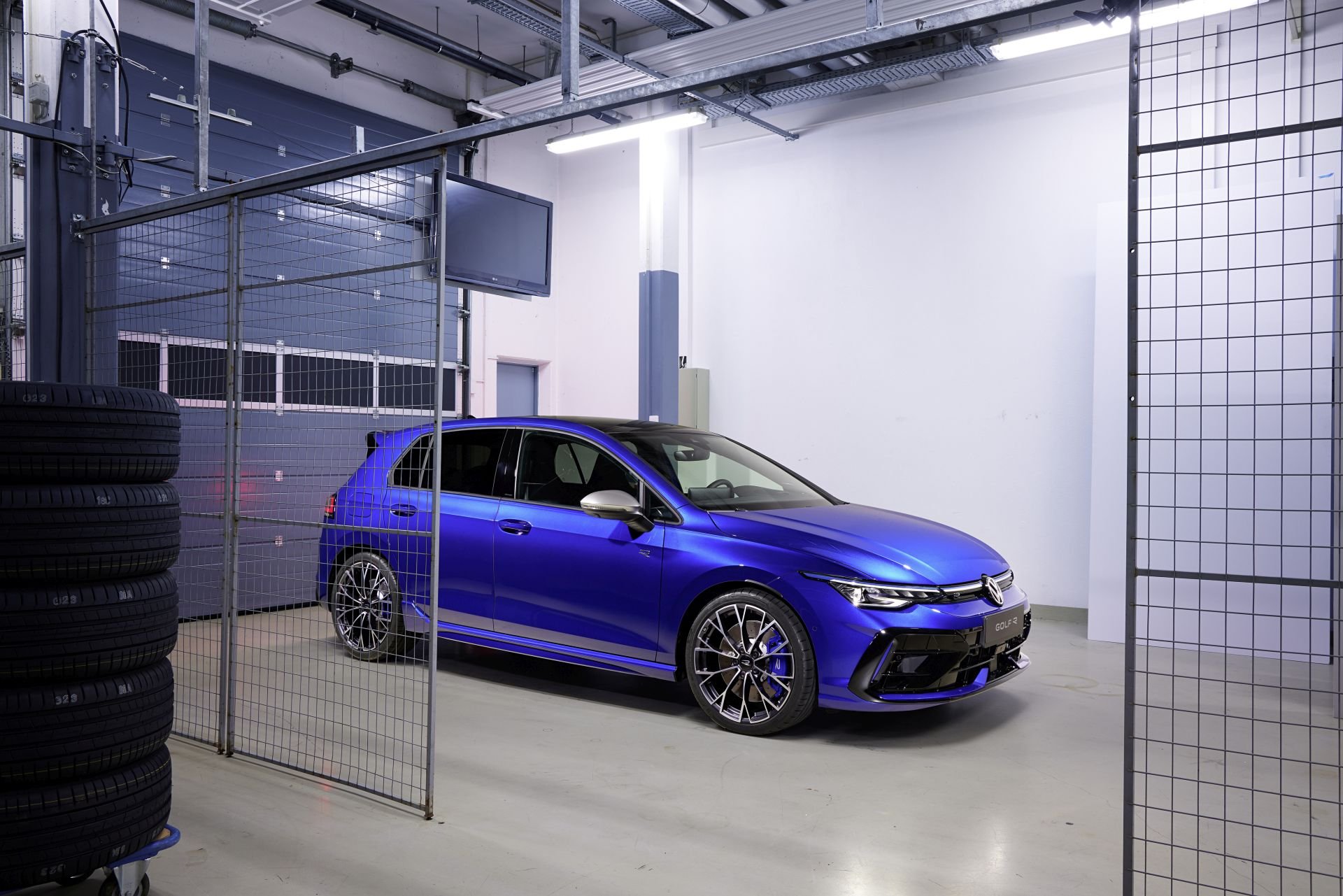 Golf R