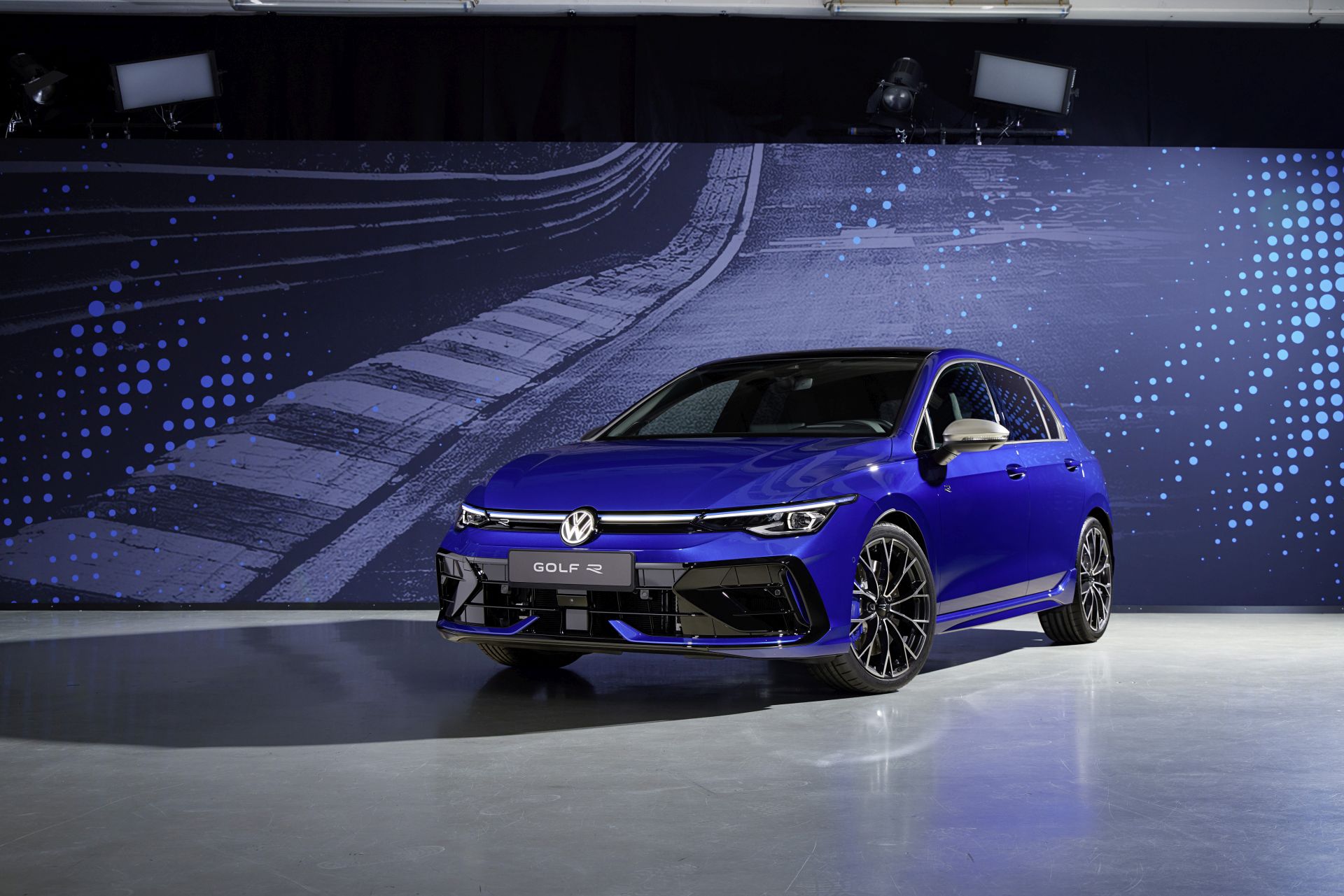 Golf R