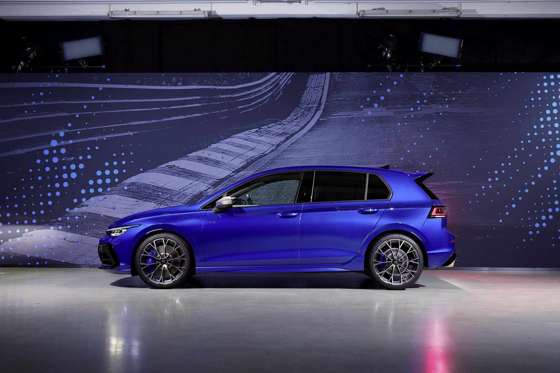 Golf R