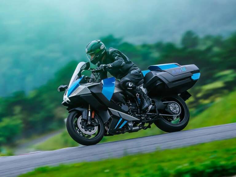 i-kawasaki-parousiase-motosykleta-pou-kaiei-ydrogono-kai-einai-kapos-724185