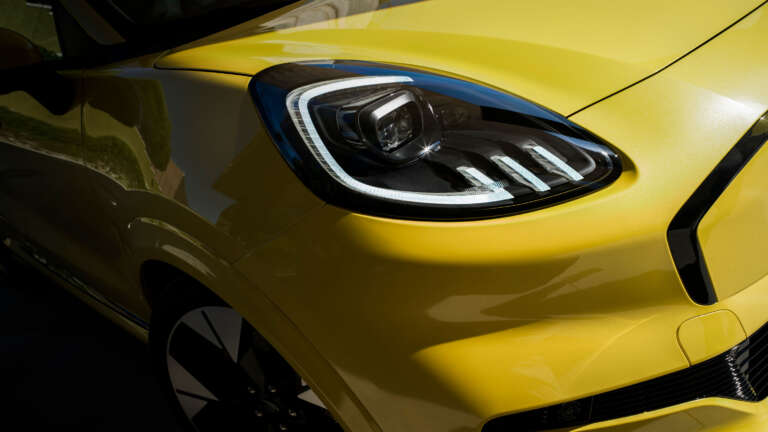 stin-ellada-to-neo-suv-tis-ford-pou-kaiei-262-evro-sta-100-km-des-tin-timi-tou-742739