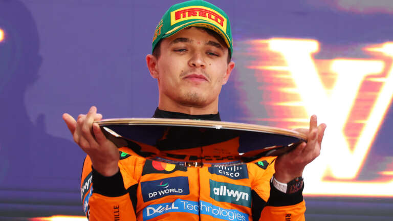 sok-sti-formula-1-o-lanto-noris-paschei-apo-katathlipsi-kai-skeftetai-na-aposyrthei-753579