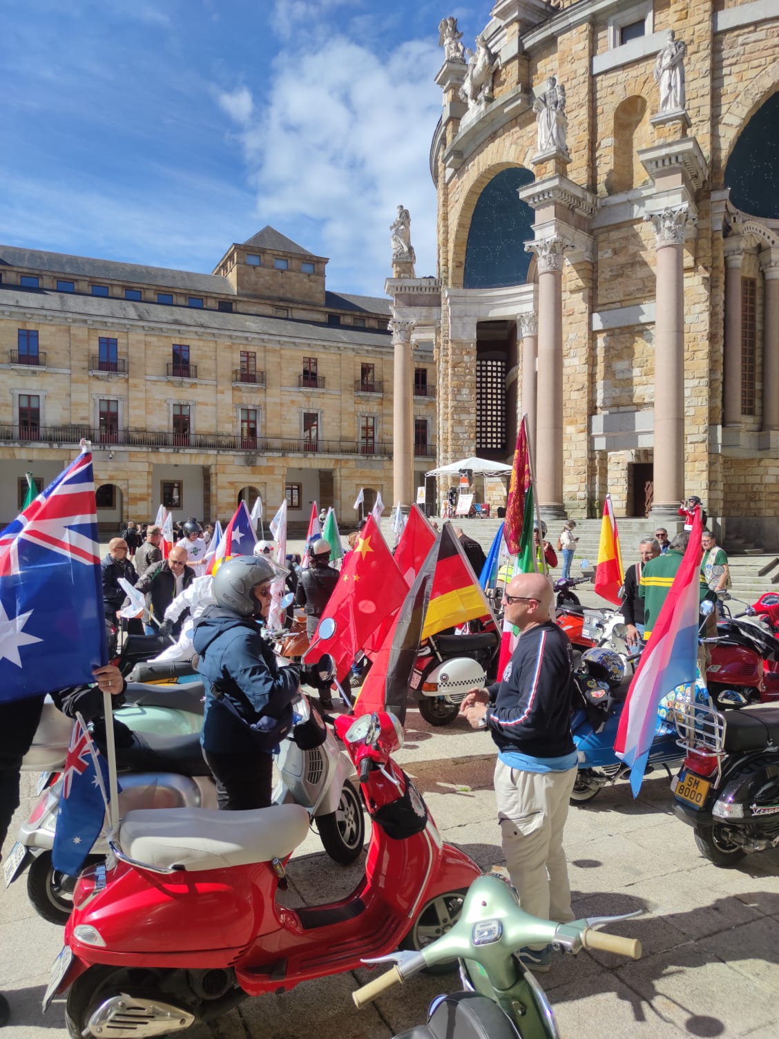 Vespa Club