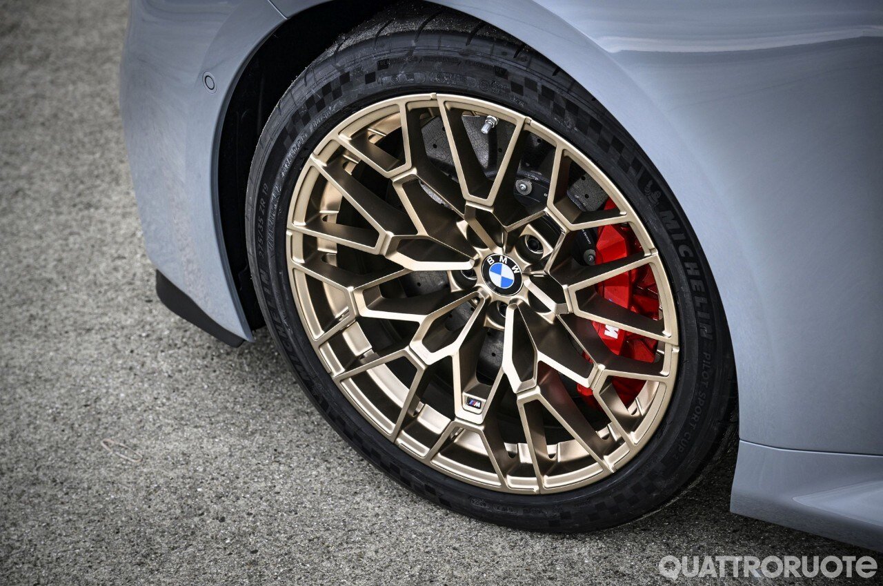 BMW M2 CS