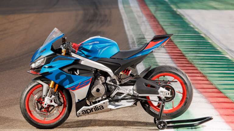 aprilia-diathesimes-oi-nees-rs-660-kai-rs-660-factory-758280