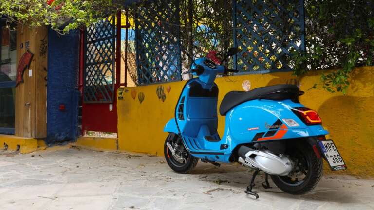 dokimi-vespa-gts-310-supersport-e5-i-ischyroteri-vespa-olon-ton-epochon-758957