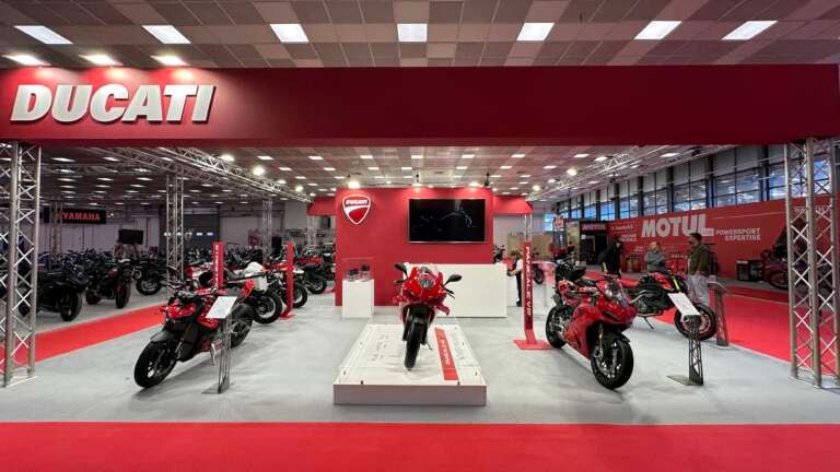 i-ducati-klevei-tin-parastasi-sti-moto-show-2025-thessalonikis-758003