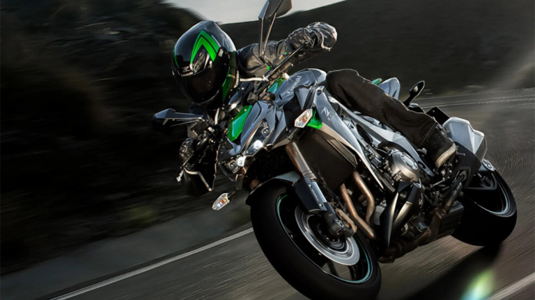kawasaki-z1100-to-neo-iaponiko-supernaked-pou-tha-anapsei-foties-759542