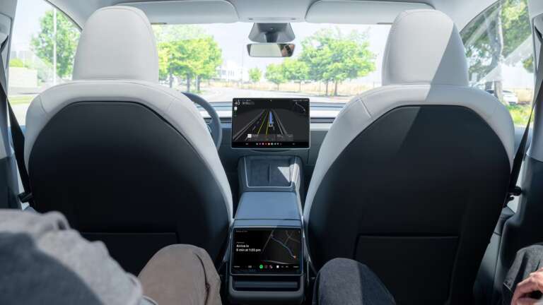 ti-symvainei-an-pas-na-afiseis-filodorima-sto-tesla-robotaxi-den-fantazesai-tin-apantisi-764225