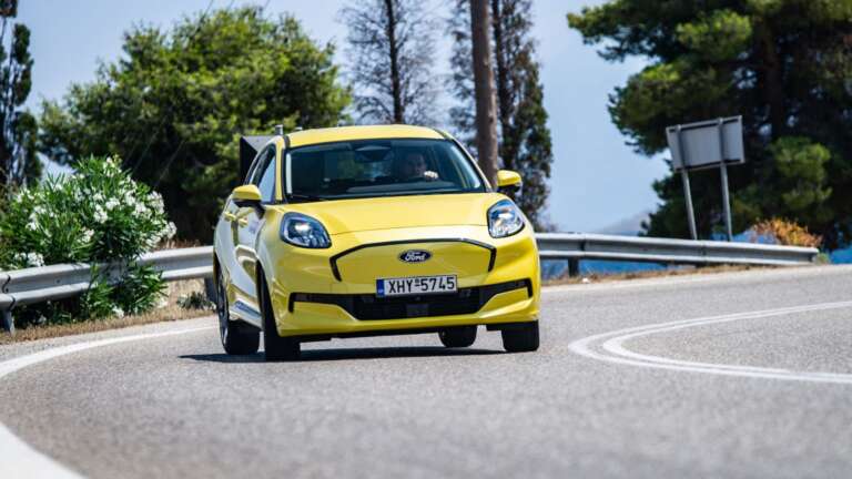 protes-entyposeis-ford-puma-gen-e-sportif-kai-me-apistefti-katanalosi-763828