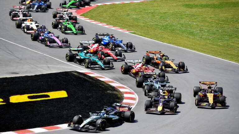 formula-1-osa-eginan-sto-grand-prix-tou-kanada-i-sygkrousi-ton-dyo-mclaren-kai-i-kyriarchia-rasel-763073